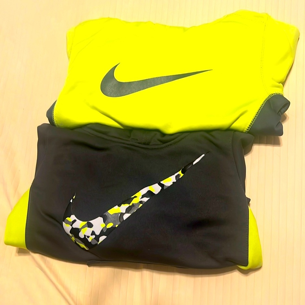 (GENTLY USED PRE BUNDLED) NIKE THERMA - FIT HOODIES